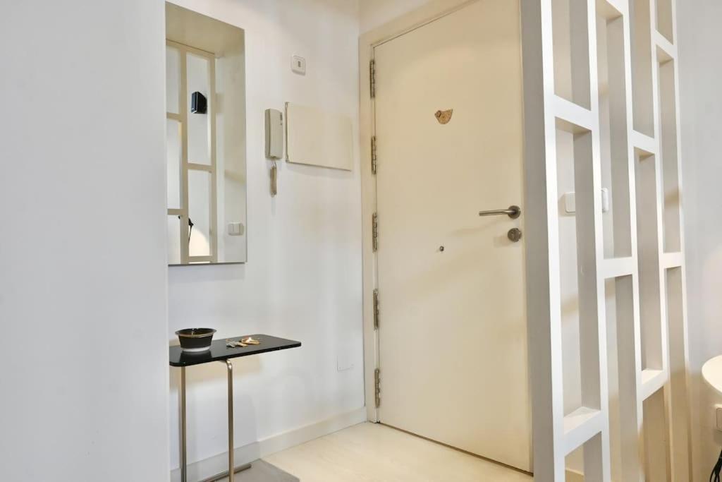 For You Rentals Apartamento Temporal Con Encanto A Pocos Metros Del Sol Myr13 مدريد المظهر الخارجي الصورة