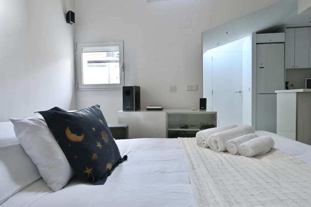 For You Rentals Apartamento Temporal Con Encanto A Pocos Metros Del Sol Myr13 مدريد المظهر الخارجي الصورة